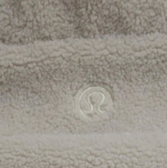 Lululemon Scuba Oversized Fleece Funnel Neck. - Picture 9 of 15